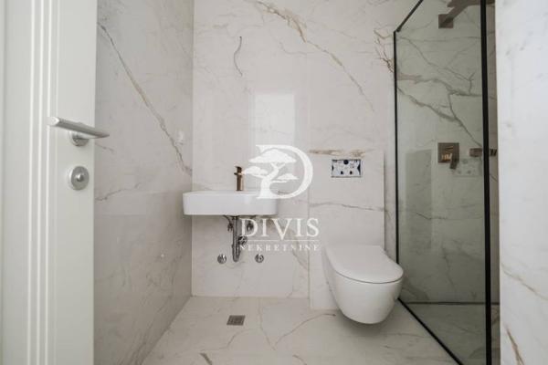 Slika 9 - Loznička, Četvorosoban stan na prodaju, 119m2, 560.000€